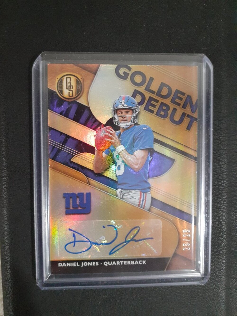 2019 Panini Gold Standard Daniel Jones Auto Golden Debut NY Giants GDA-DJ